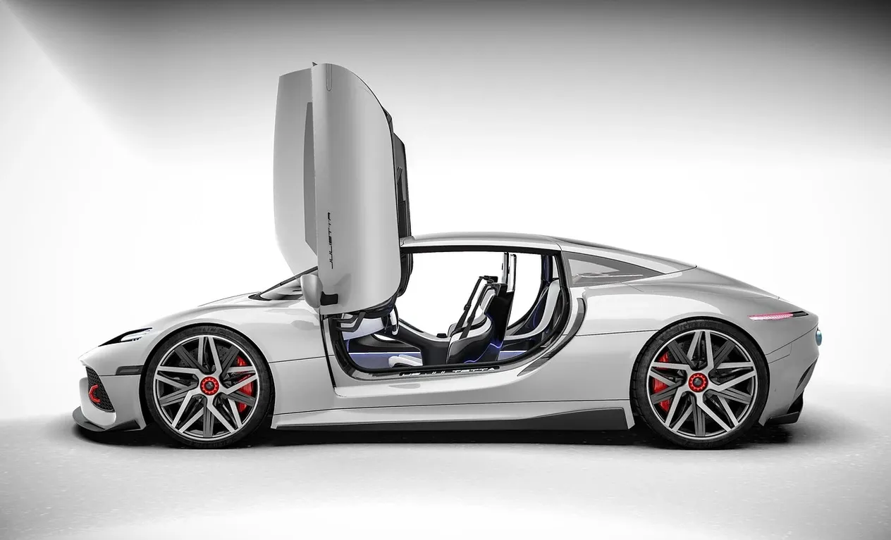auto da Formula "riverniciata" a nuovo con il wrapping auto